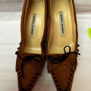 Manolo Blahnik in a rich brown suede size 37 1/2